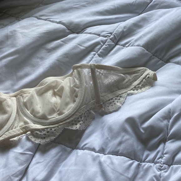 Victoria’s Secret Lace Bandeau Bra Size Small | Strapless & Unpadded | - Picture 6 of 8